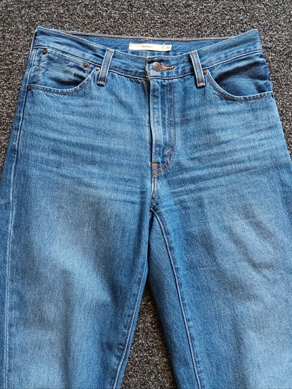 Y2K Levis Womens Size 26, '94 Baggy Blue Denim Jeans, Medium Wash - Picture 3 of 14